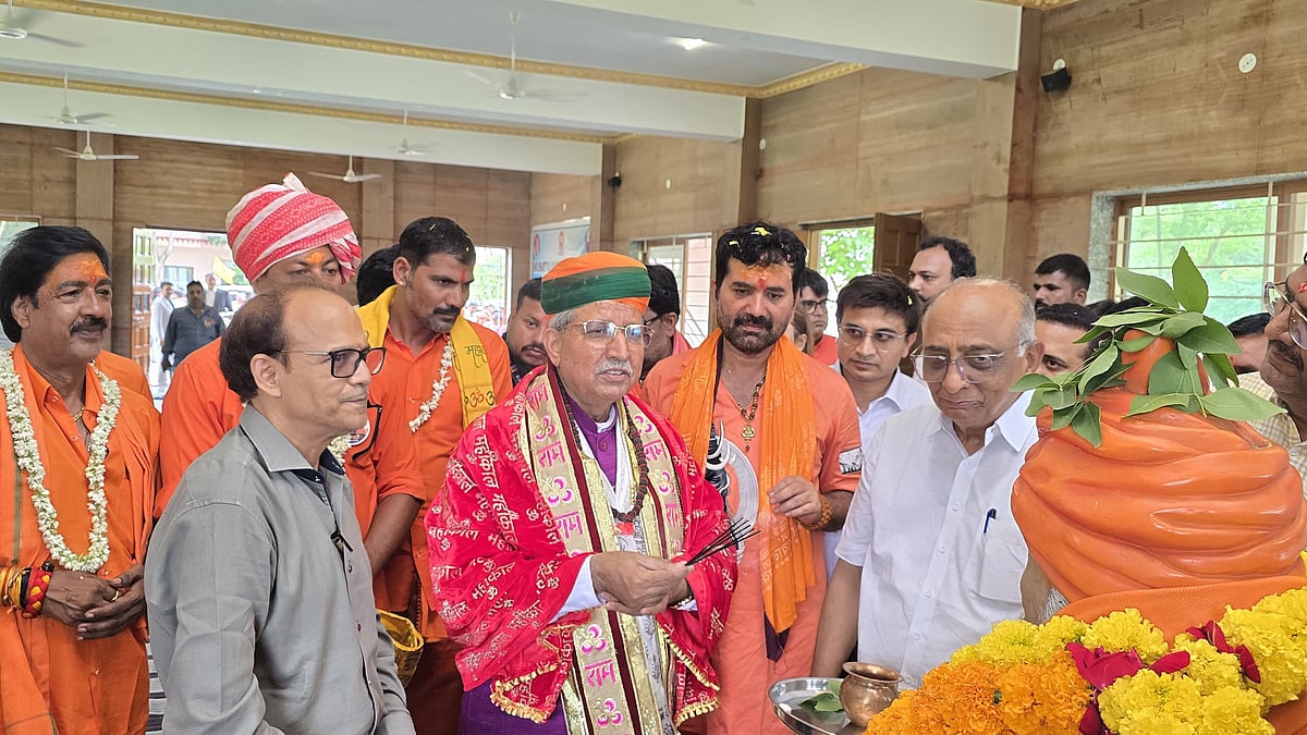 Union Minister Arjun Ram Meghwal Welcomes Baneshwari Kanwar Yatra