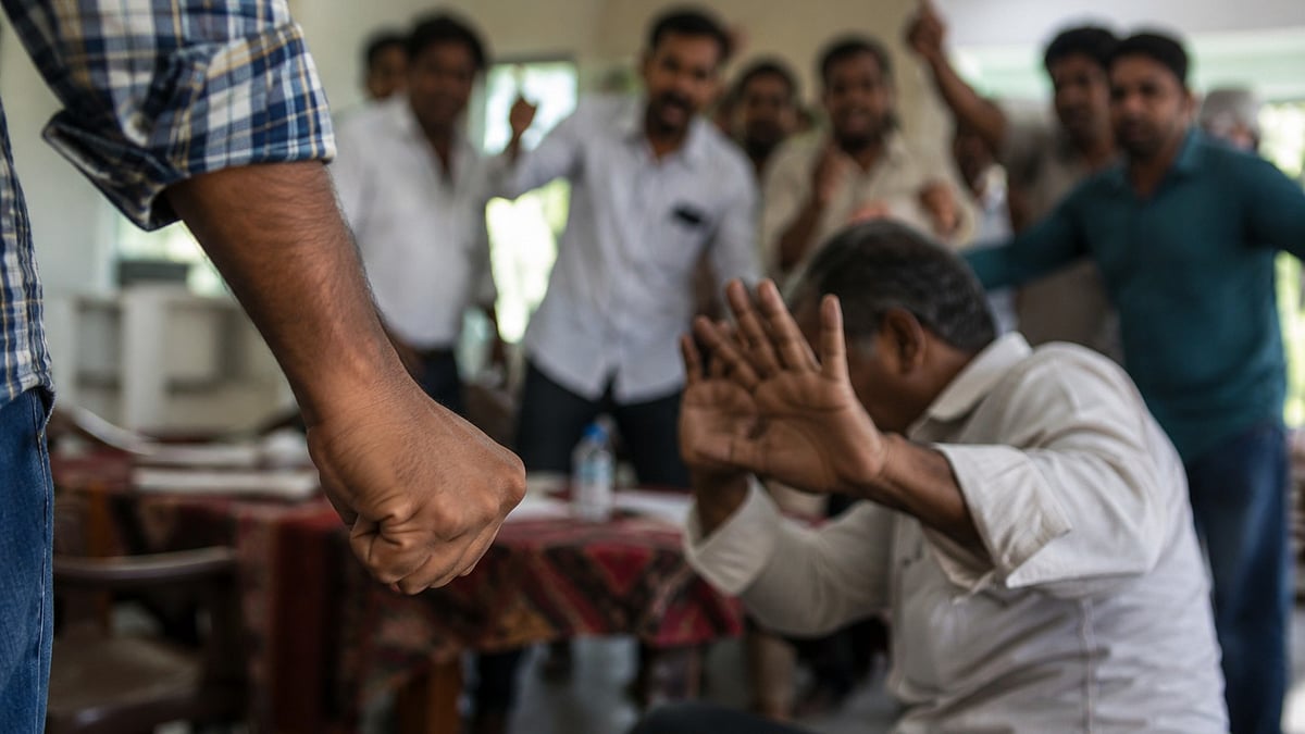 Gram Sevak Prahlad Patil Dies After Assault in Jalgaon