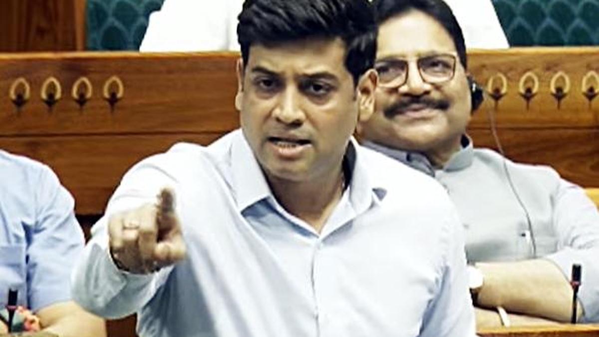 Shiv Sena Launches Mission Gen Z in Mumbai
