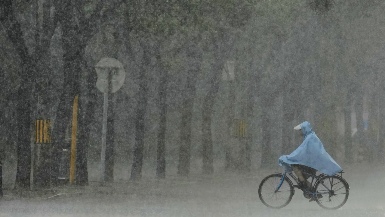 IMD Warns Of Heavy Rain In 14 States