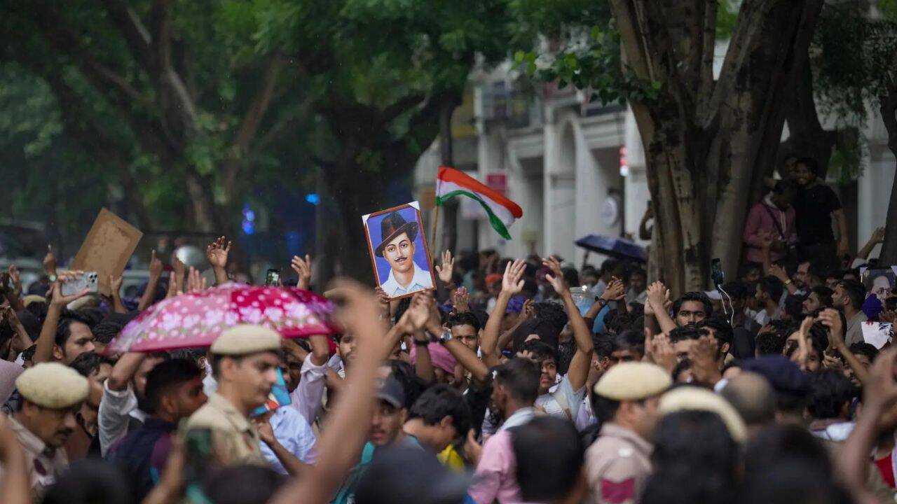 Protesters Clash With Police Near Parliament