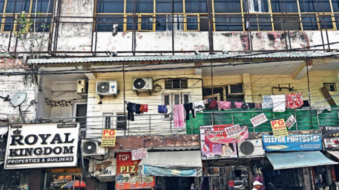 Delhi Students Face Safety Risks in Cramped Living Quarters