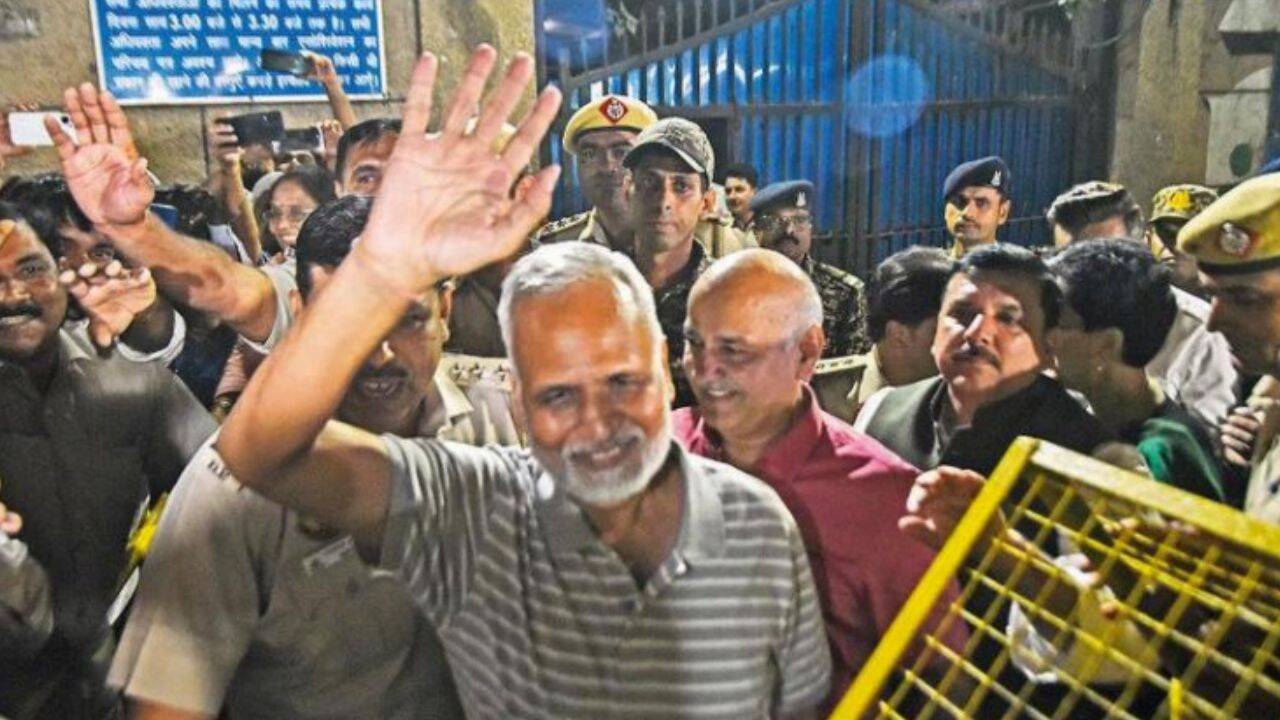 Kejriwal, BJP Clash Over Satyendar Jain Arrest