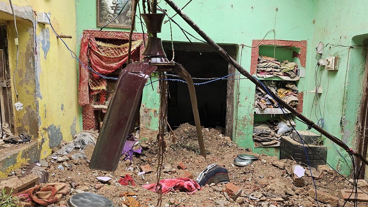 Pratapgarh House Collapse Kills Six Family Members Amid Heavy Rain