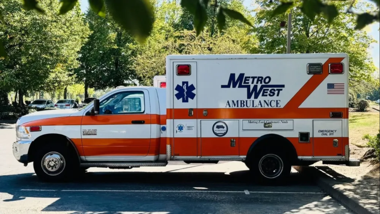 Oregon EMT Fired, Sues for $800K