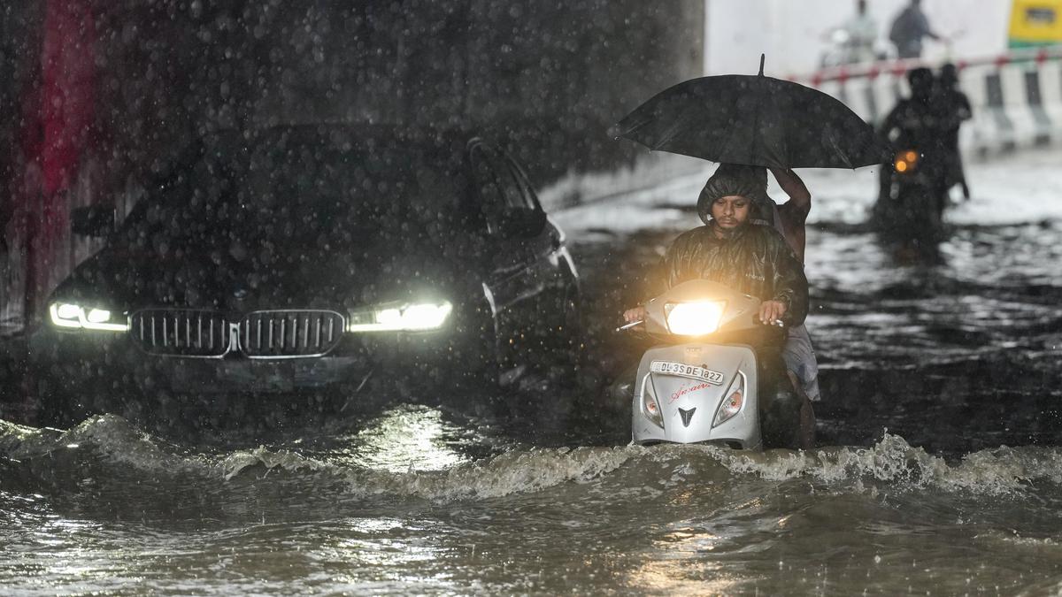 Monsoon Covers Entire India: 3 Dead in Thane