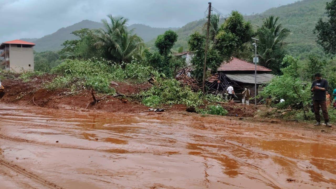 Landslide Blocks Mumbai-Goa Highway