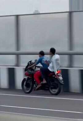 FIR Filed Against Bike-Borne Duo on Atal Setu
