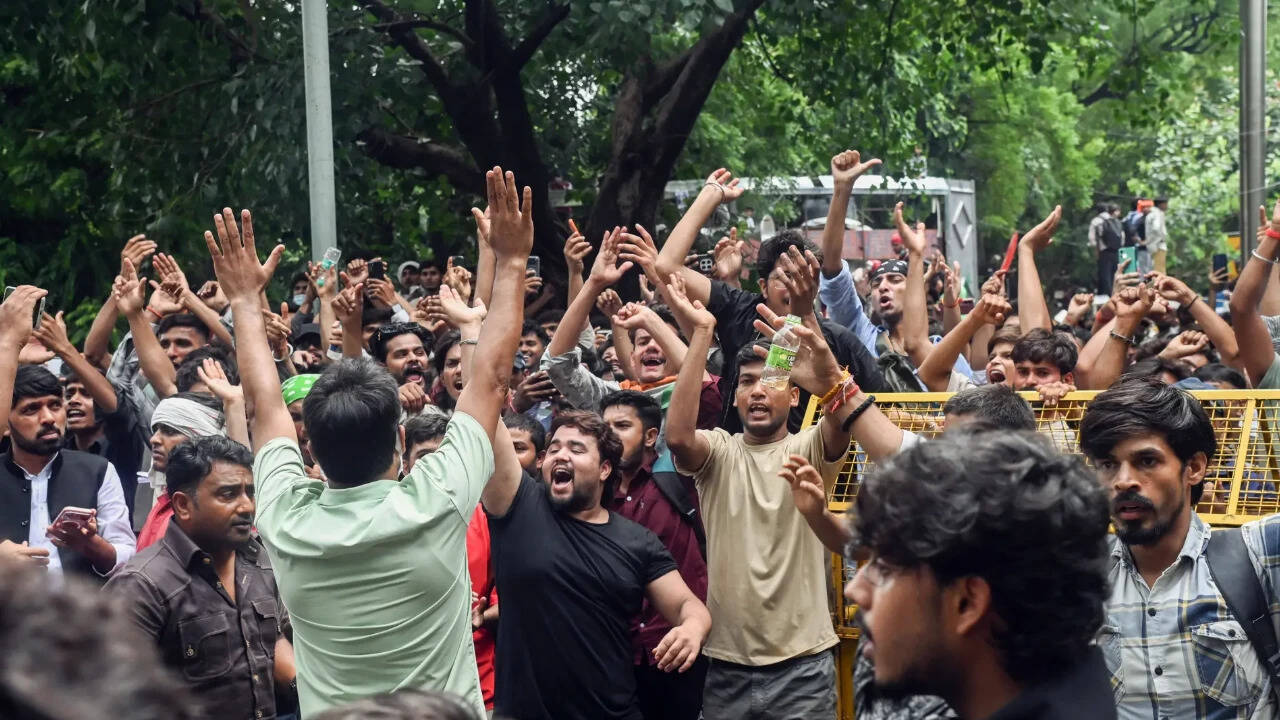Mumbai Police Stop Issuing Notices to CJP Protesters