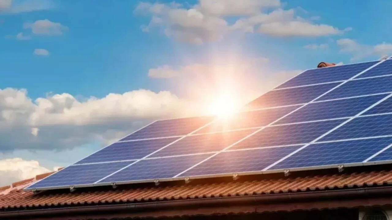 India's Solar Cell Capacity to Triple by 2027