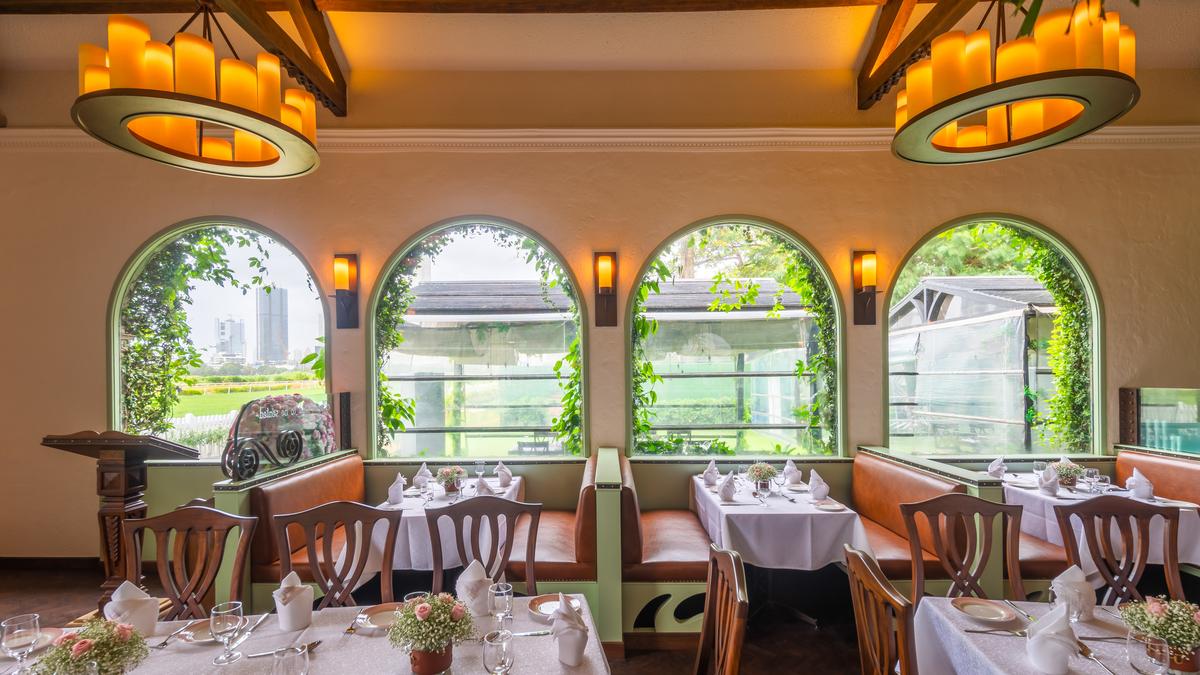 Mumbai Iconic Restaurants Thrive Decades Later