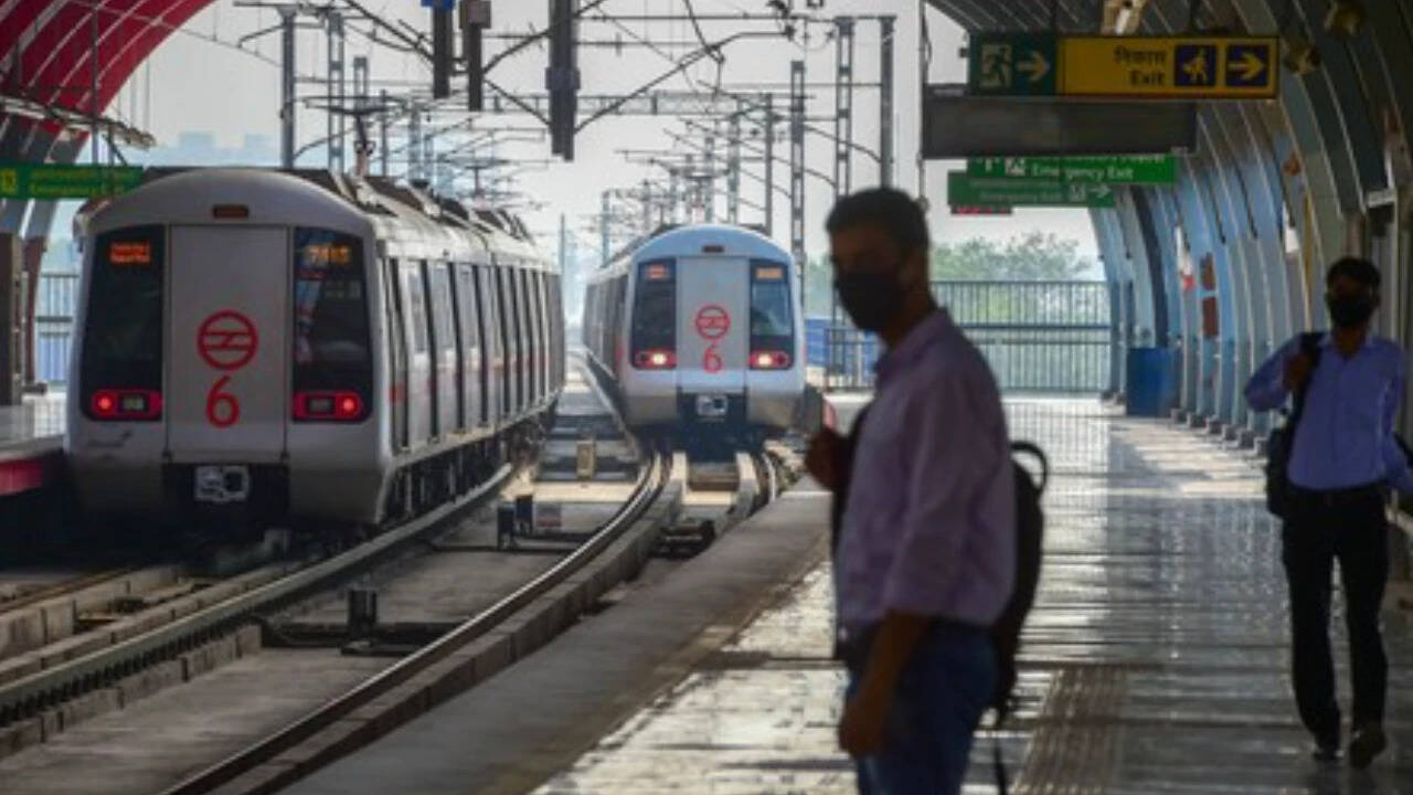 Delhi Metro Closes 17 Stations Friday