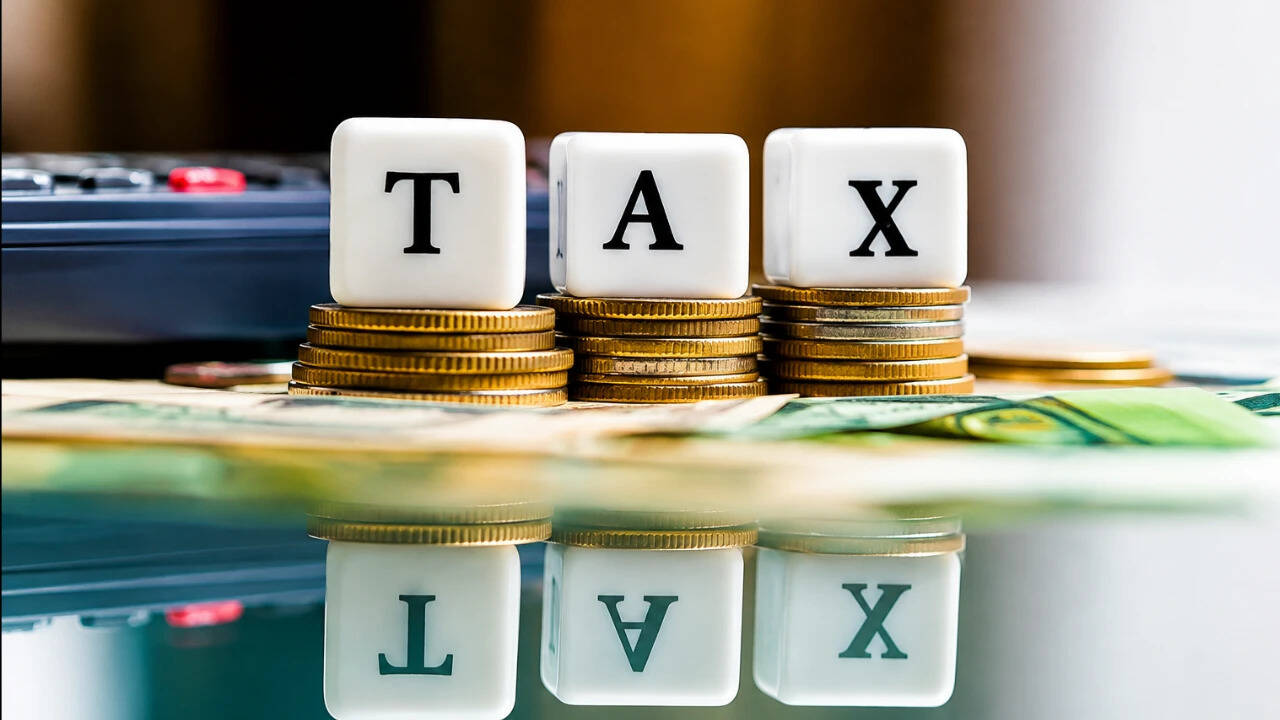 India's Direct Tax Collections Rise 23% to Rs 8.11 Lakh Crore