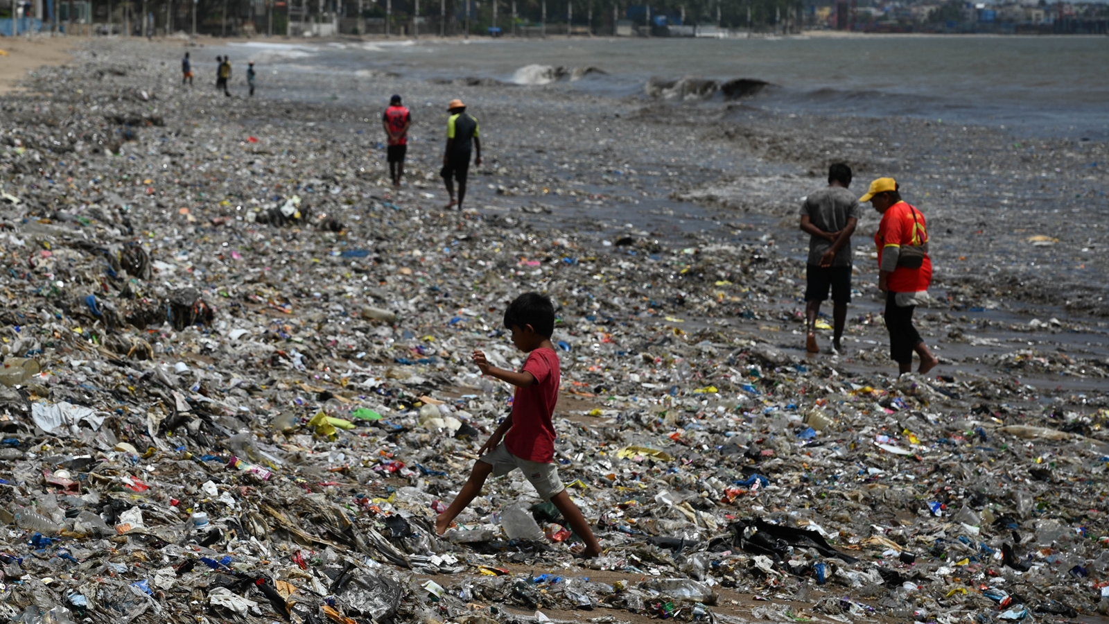 Mumbai Beaches Get 2,500 MT Garbage After Rains