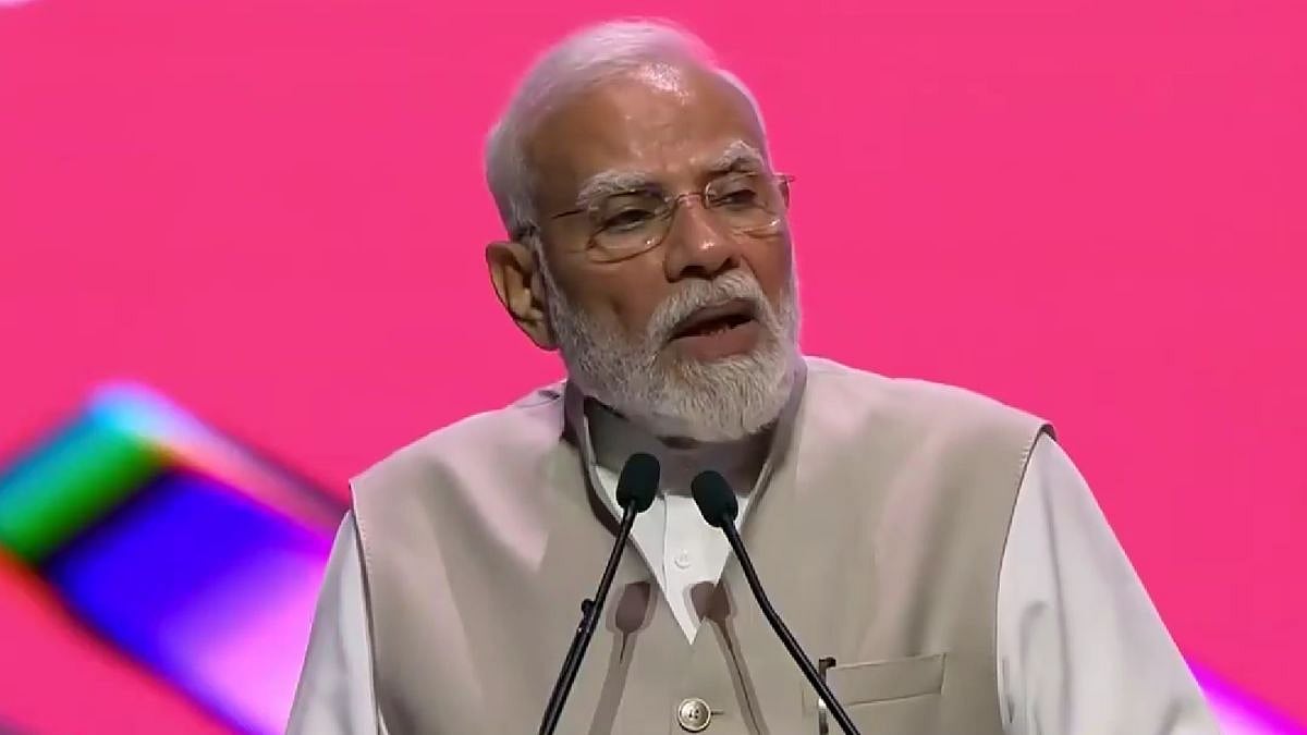 PM Modi Urges Fintech To Take UPI Global