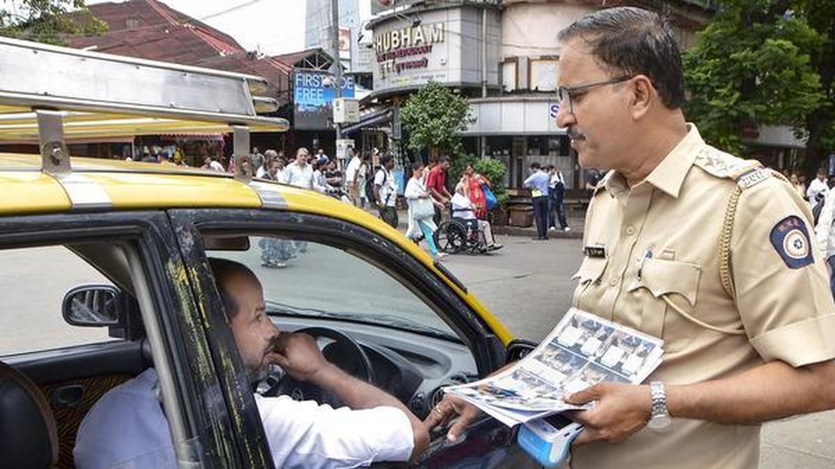 Maharashtra Targets 777 Drivers Over Marathi Skills