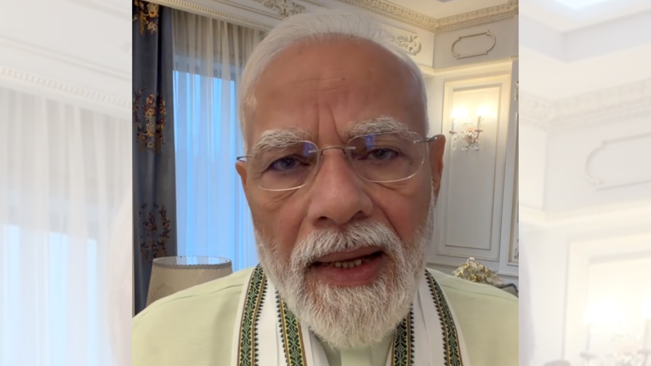 PM Modi Hails 7.8% GDP Growth