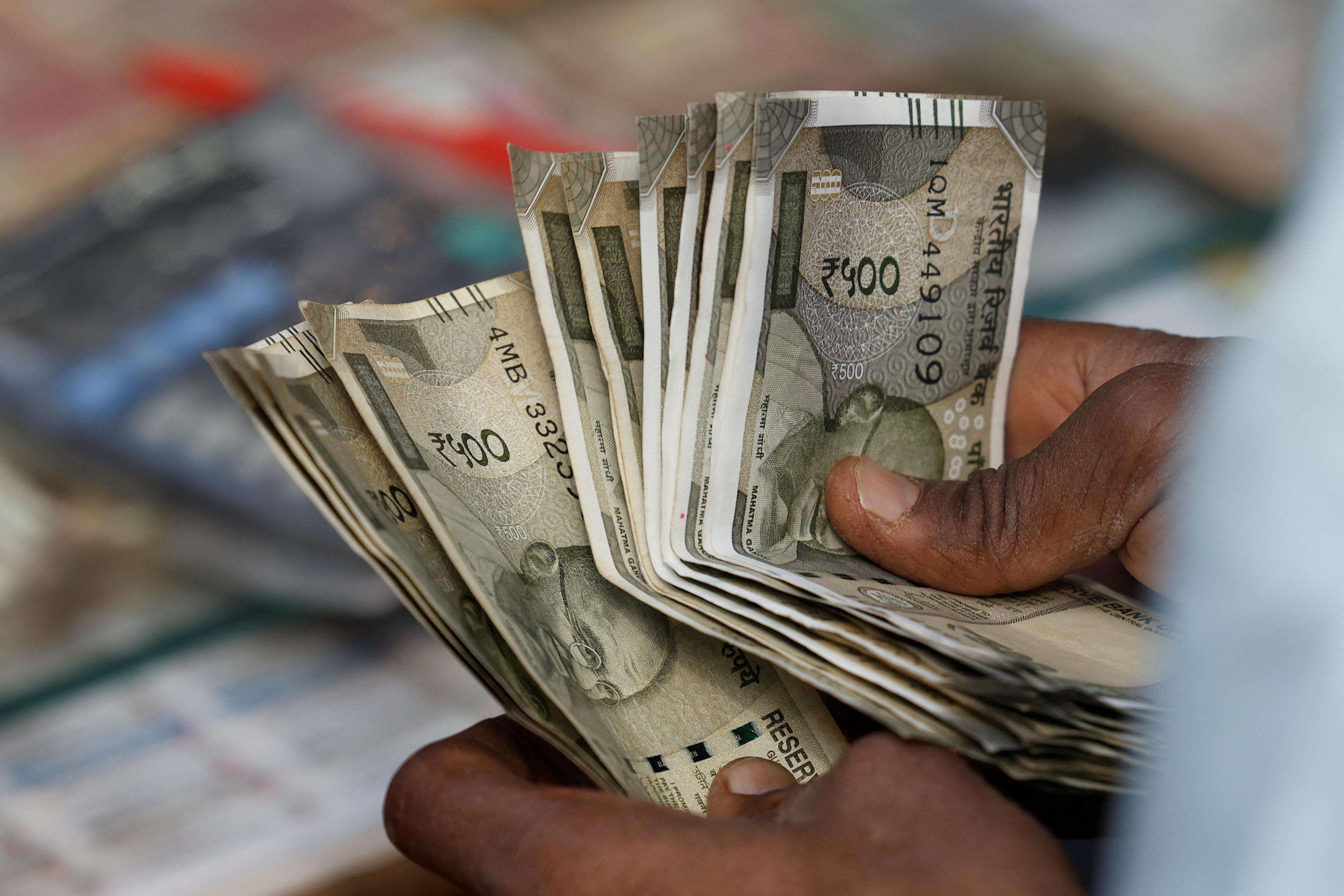 CBI Searches 5 Directors in Rs 134 Crore Loan Fraud