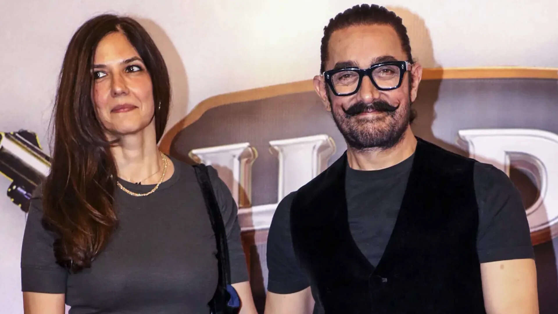Aamir Khan Holidays in Melbourne with Family