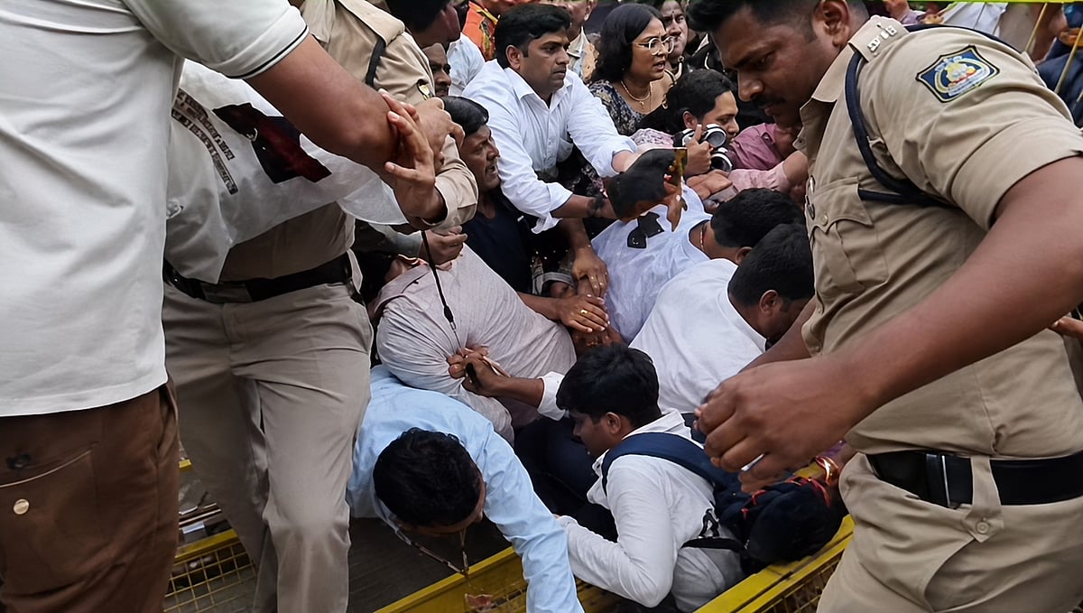 13 Injured in Crowd Surge at Mahakaleshwar Temple