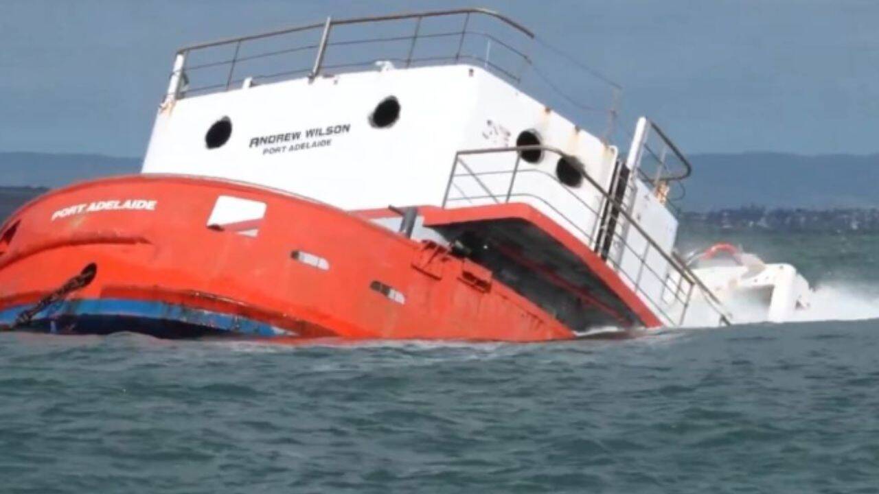 Australia Sinks 40m Dredger Off Adelaide