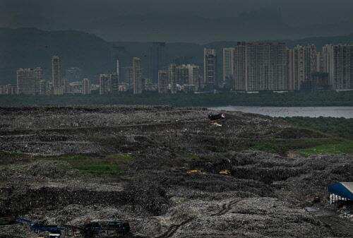 Bombay HC Orders BMC to Fix Kanjurmarg Dump Odour
