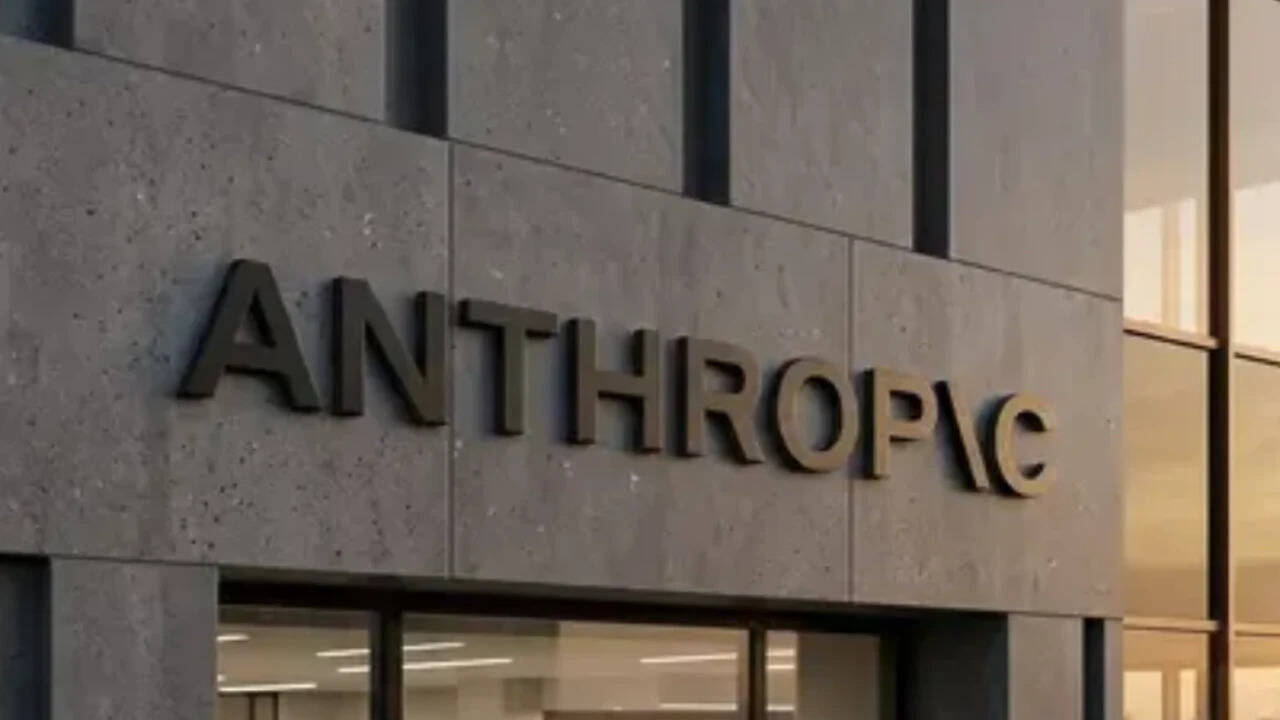 US Lifts Ban on AI Firm Anthropic