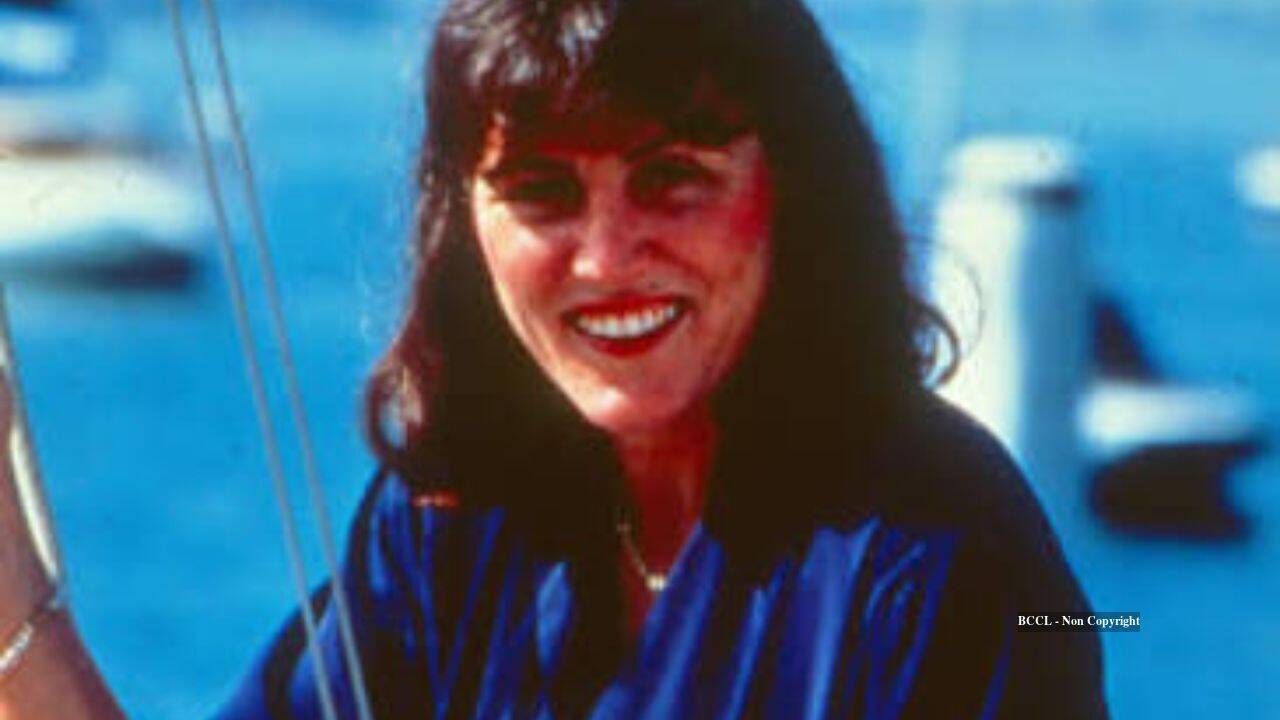 Kay Cottee Completes Solo Voyage in 189 Days