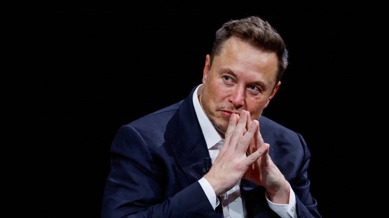 Elon Musk Clashes with Chess.com on Twitter