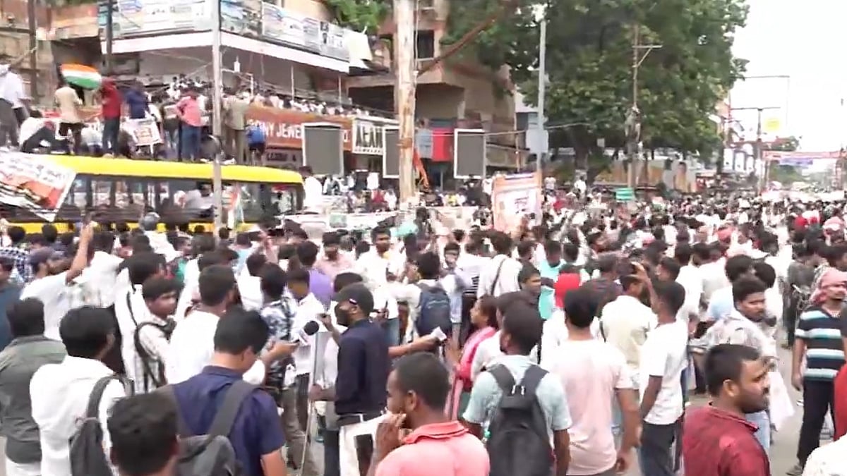 Patna Students Clash with Police Over BPSC Demands