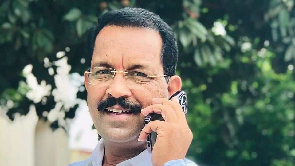 MP Bhagre Demands Probe Into NAFED Onion Procurement Irregularities