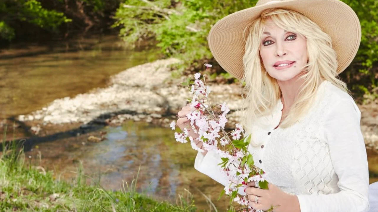 Dolly Parton Dies at 80