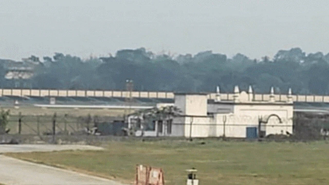 Kolkata Airport Mosque Prayers Halted