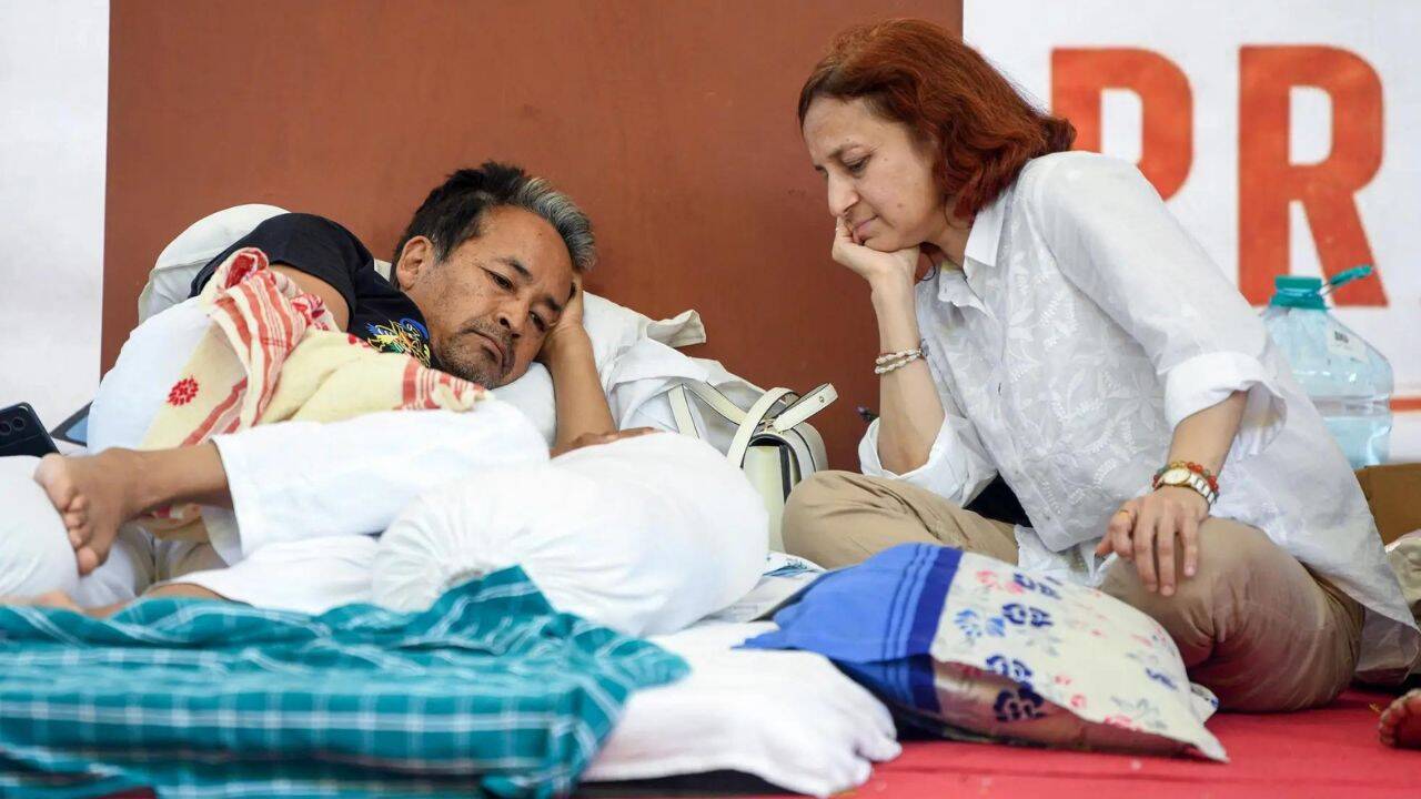 Delhi HC Upholds Govt's Move To Shift Wangchuk To Hospital