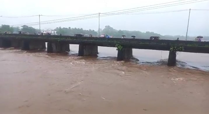 Kalyan Water Supply Disrupted After Pipeline Damage