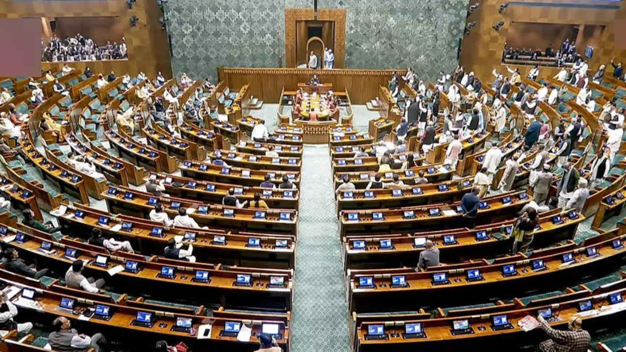 Govt Delays Key Reports Amid Opposition Talks
