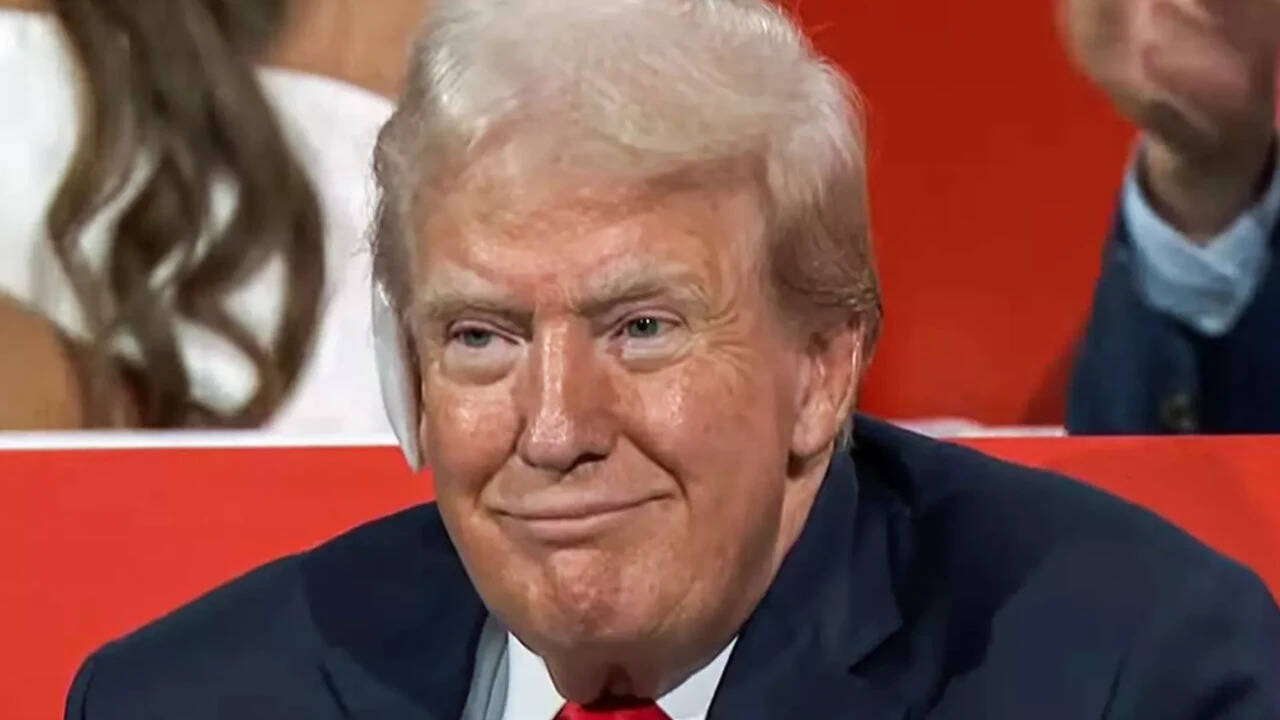 Trump Celebrates $400M White House Ballroom Clearance