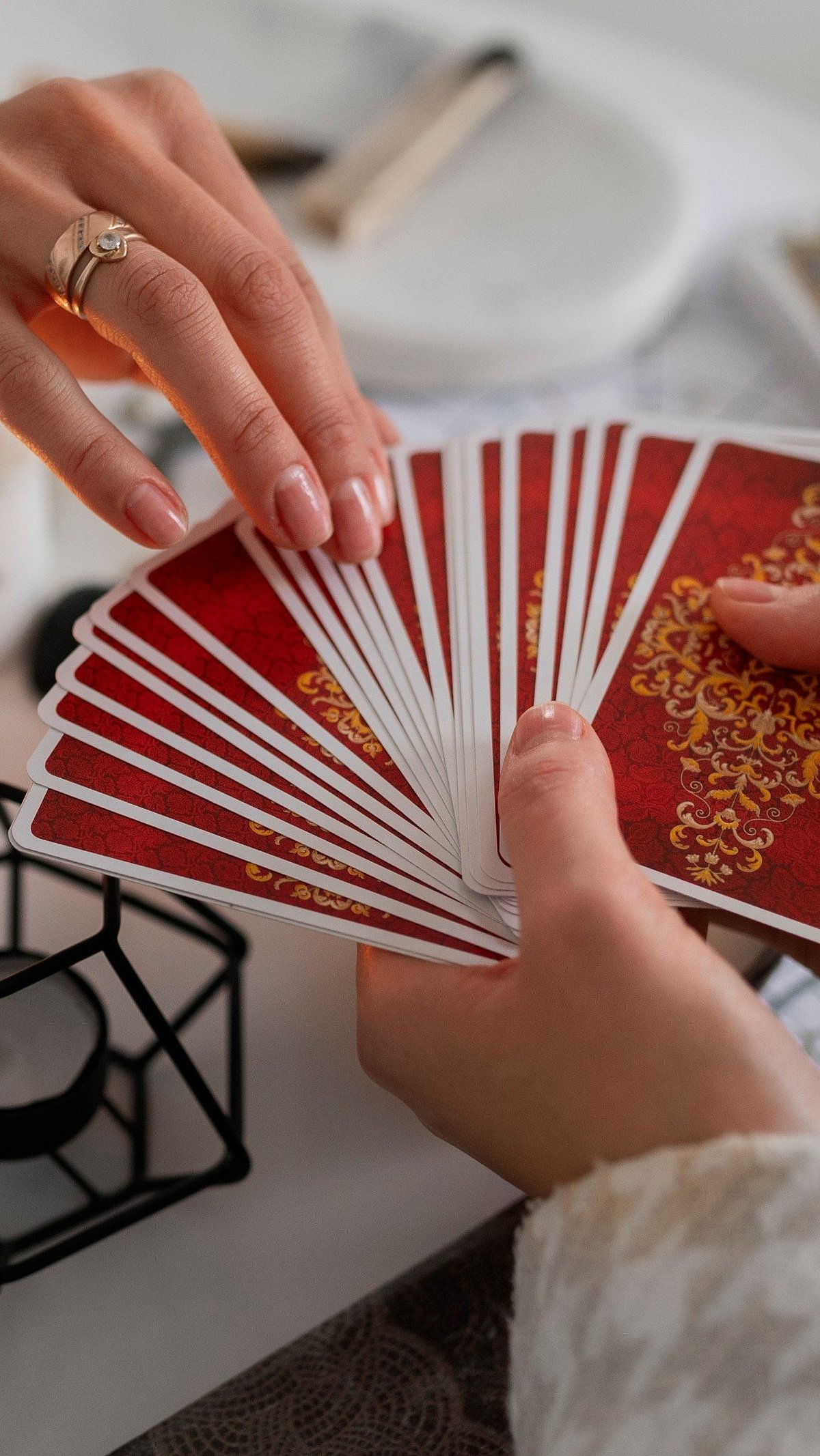 Weekly Tarot Predictions for All Zodiac Signs