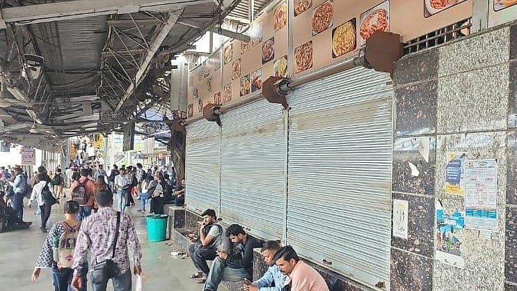 Thane Station Stall Sealed Over Hygiene Complaint