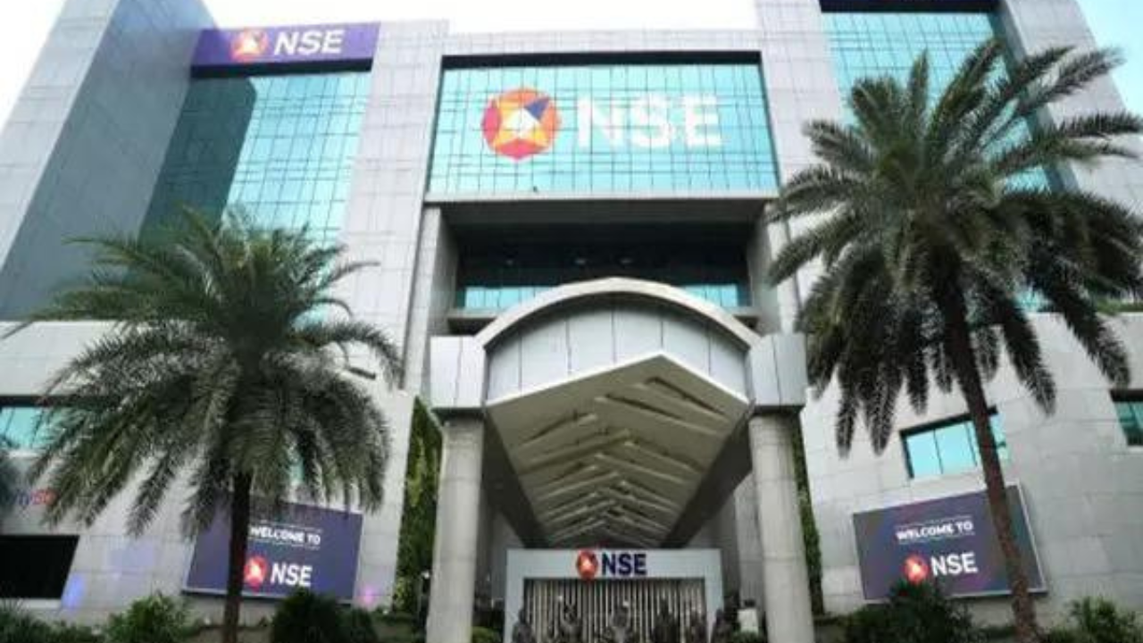 NSE Cuts IPO Size to 23.5k Crore
