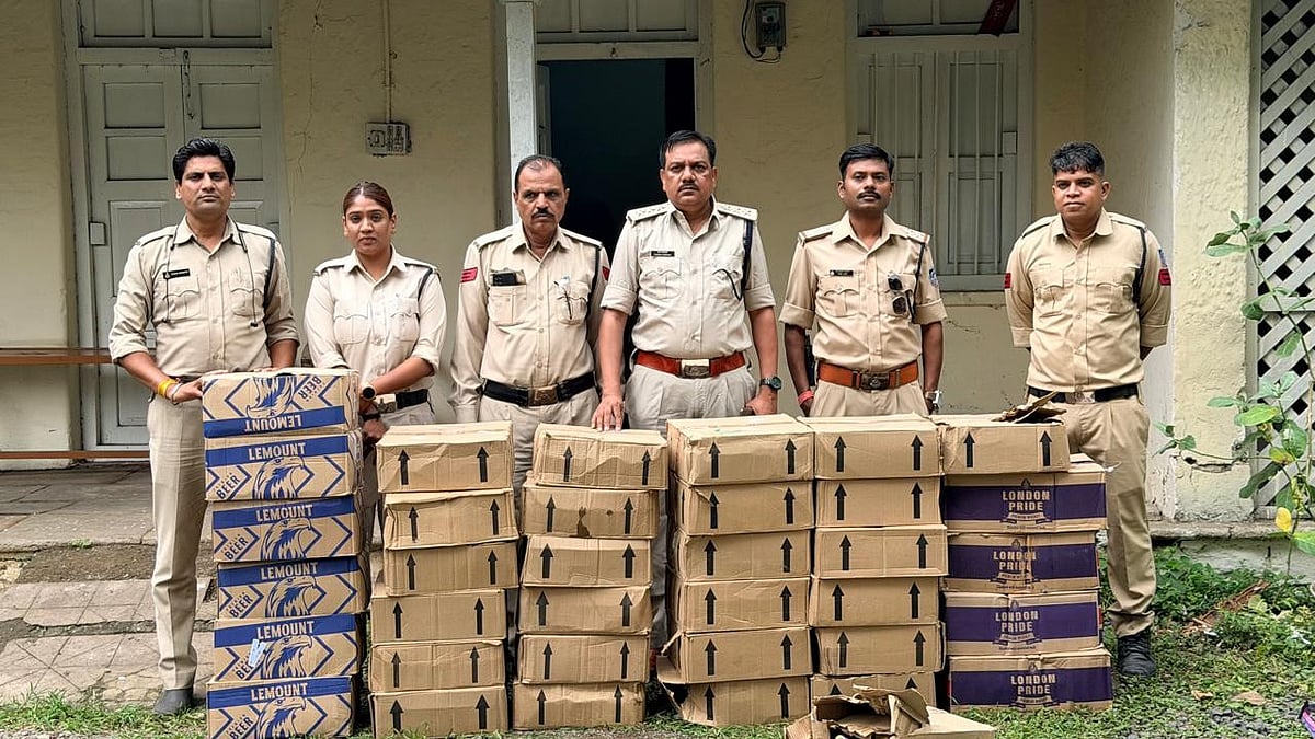 Indore Excise Raid Seizes ₹1.54 Lakh Liquor