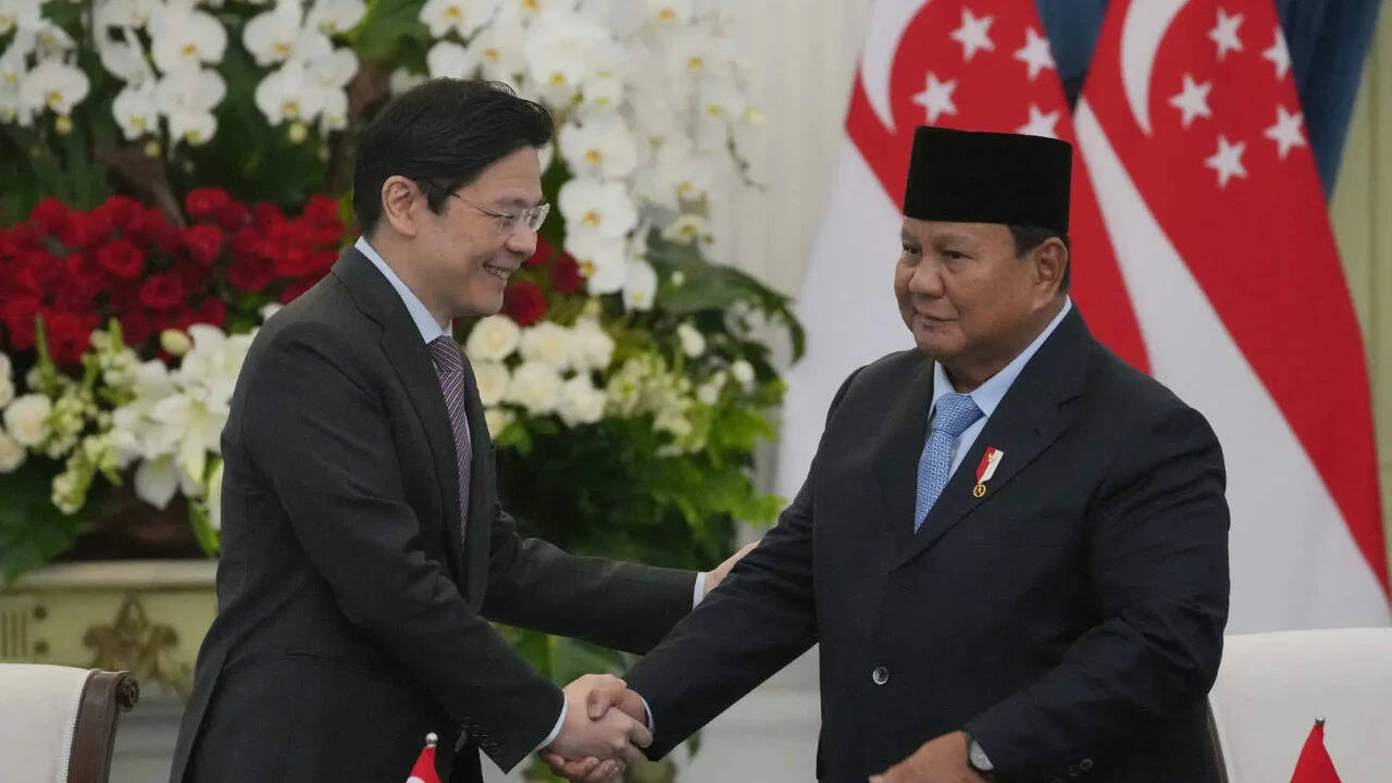 Singapore, Indonesia Vow to Keep Strait of Malacca Open