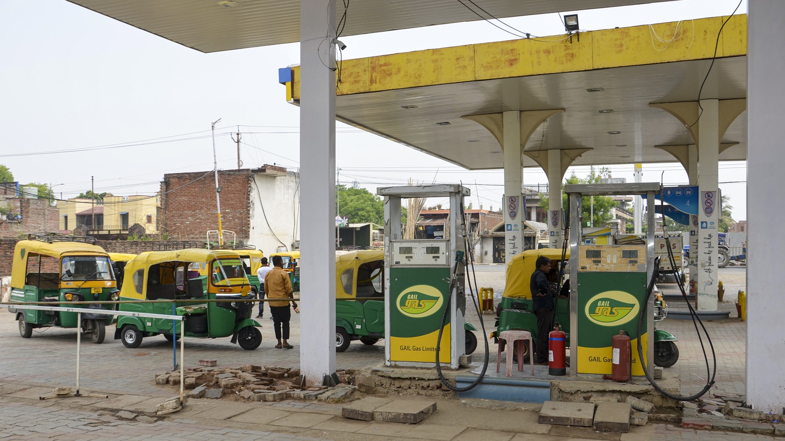 MMR CNG Prices Rise Rs 2, PNG Up Re 1