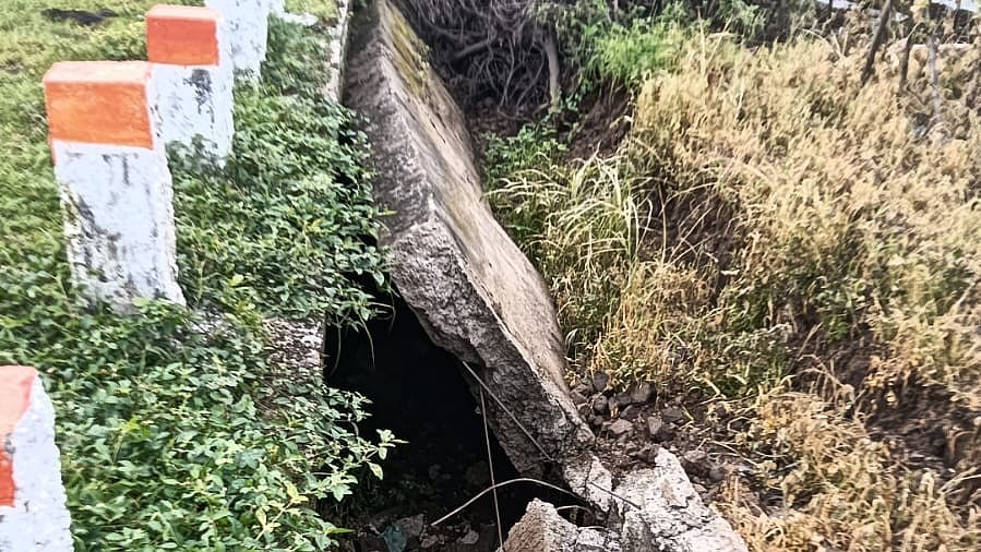 60-Metre Drain Collapses On ₹12.41-Crore Road In MP's Manawar