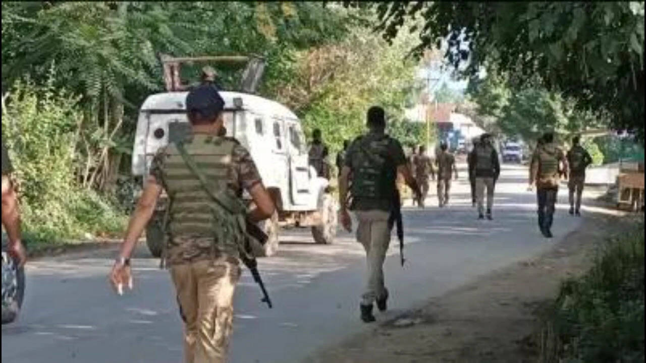 J&K Police Busts LeT Module, 3 Arrested