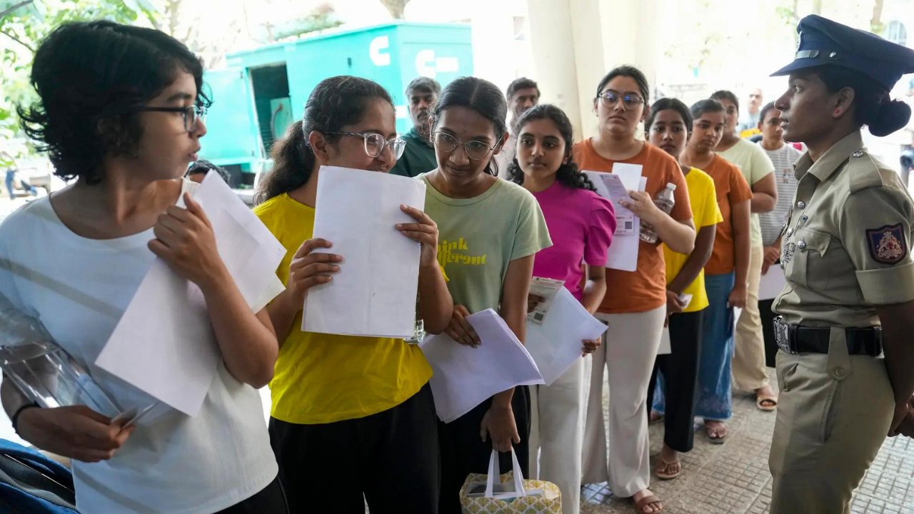 Bihar Boy Cracks NEET UG
