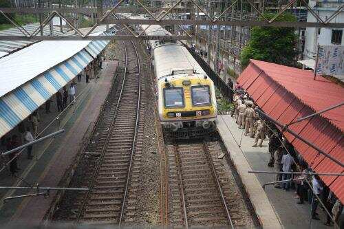 Marathi Language Row Erupts On Mumbai Local Train