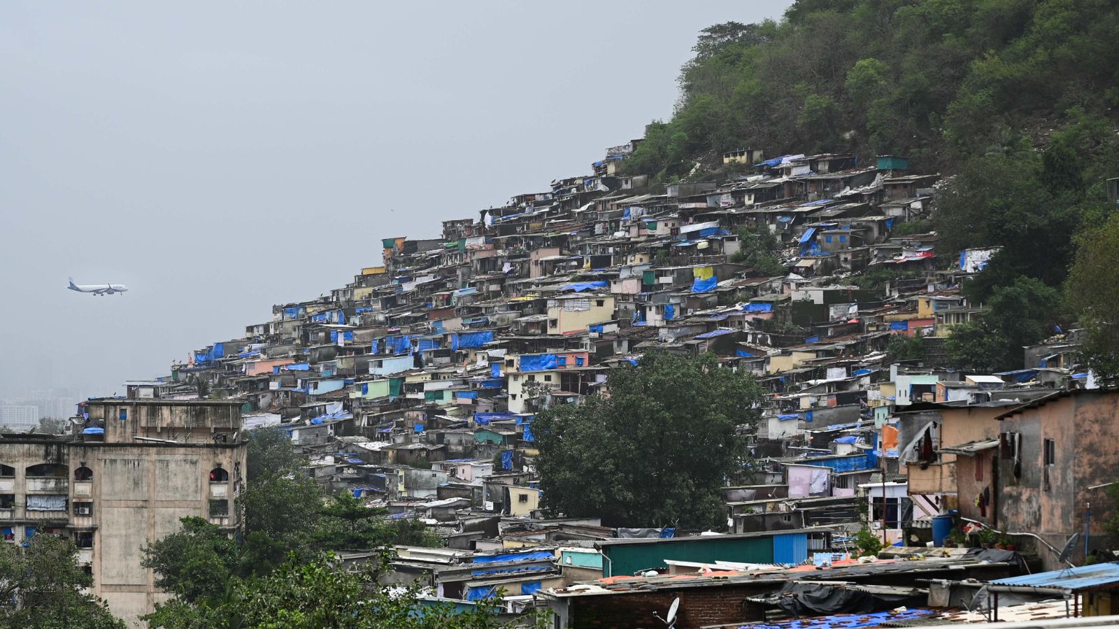 Mumbai Families Refuse to Leave Landslide-Prone Homes