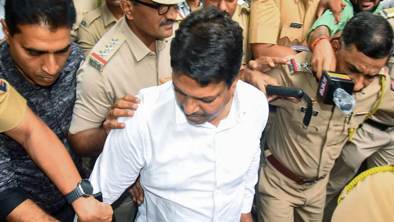 Bombay HC Grants Bail to Sena Corporator in Dombivli Assault Case