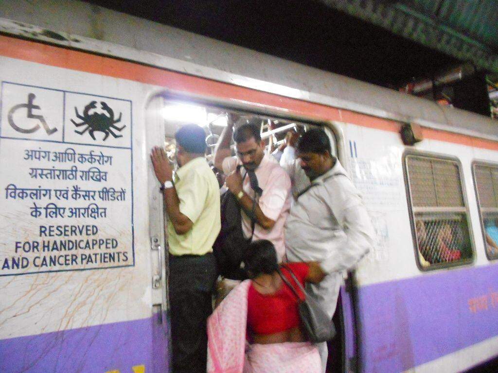 Mumbai Books 23000 for Unauthorised Divyangjan Coach Travel